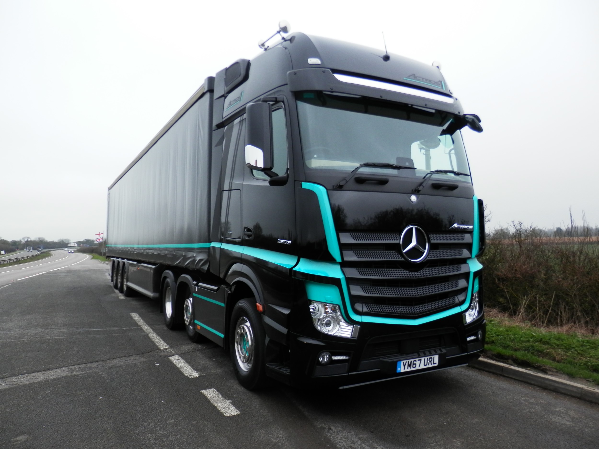 مرسدس بنز آکتروس (Mercedes Benz Actros)